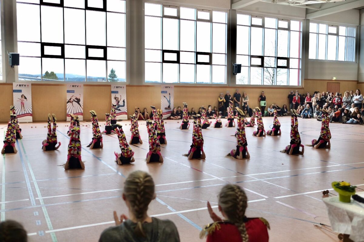 Die Little Dancers schafften den ersten Platz bei den Minis für Skifoan. Foto: SV Grafenwöhr Tanzen
