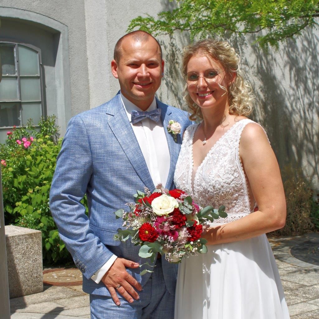 Ramona Schraml und Stefan Striegel haben geheiratet. Foto: privat