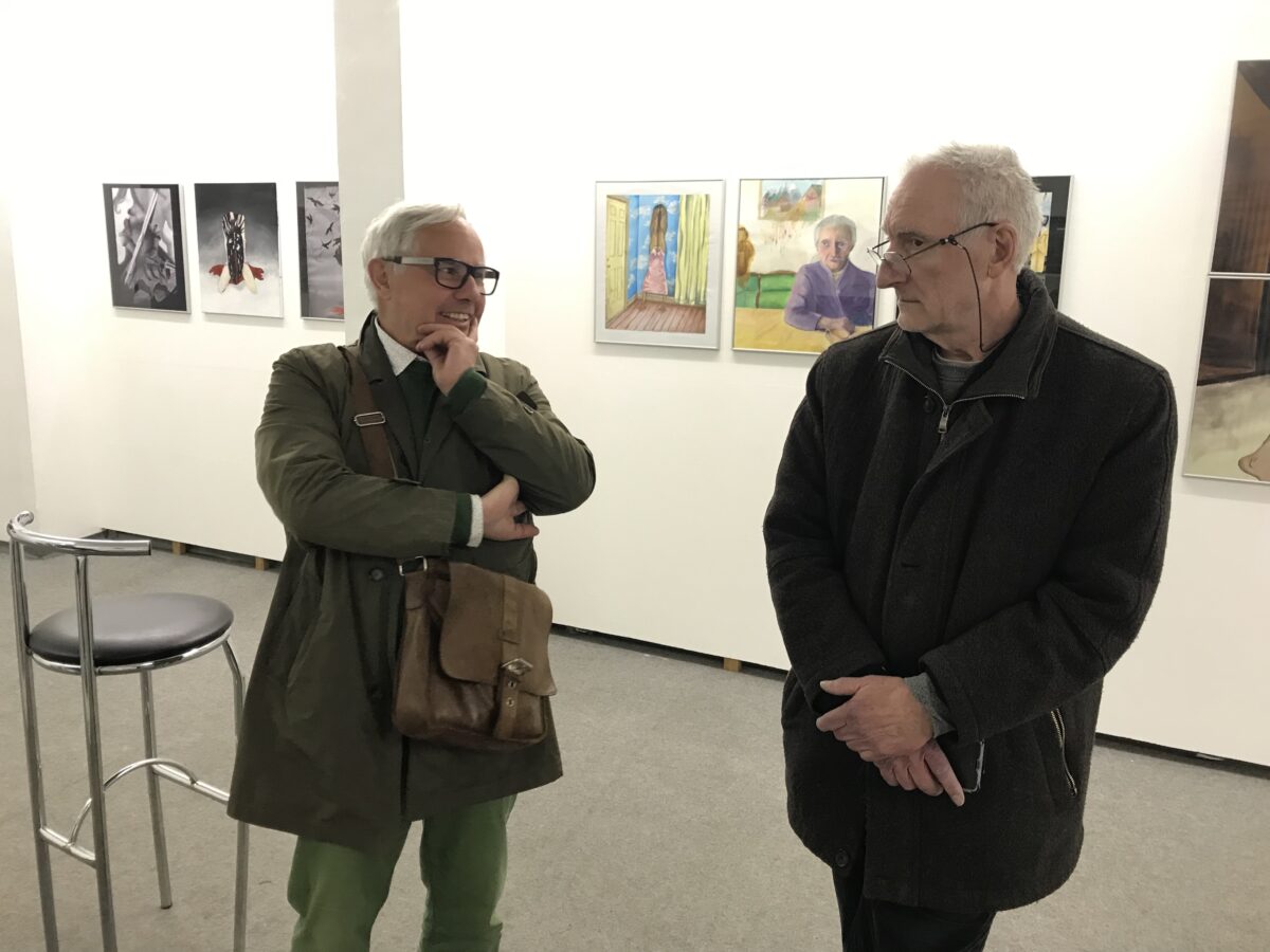 Jürgen Huber (links) und Wolfgang Herzer (rechts) im Kunstverein. Foto: Stefan Voit