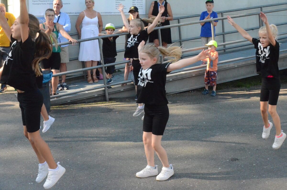 Die Dance Kids sorgten für sehr gute Stimmung. Foto: D. Nachtigall 