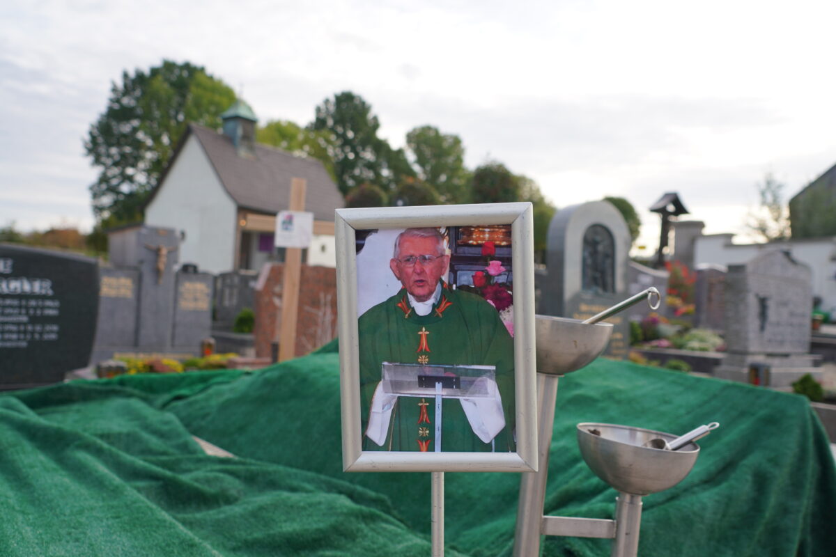 Beerdigung des verstorbenen BGR Pfarrer i.R. Andreas Renner. Foto: Franz Völkl