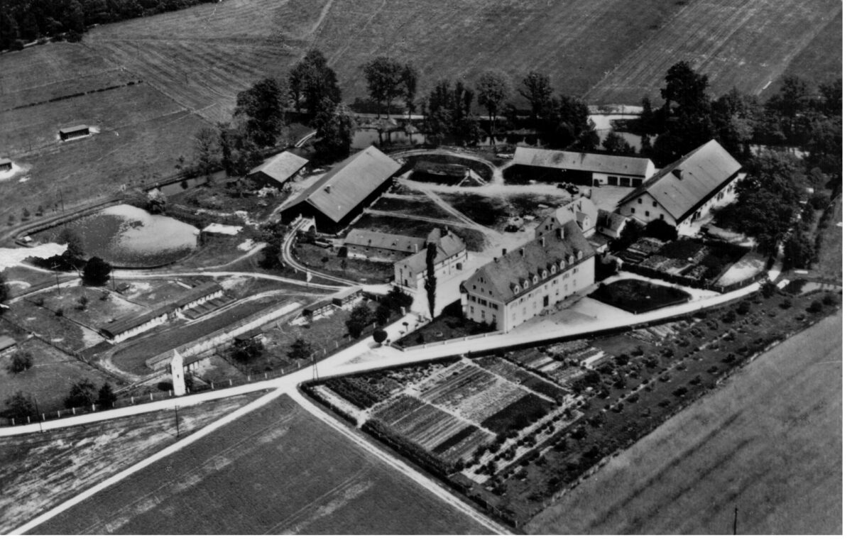 Dieses Luftbild der Anlage ist vor dem Jahre 1959 entstanden.