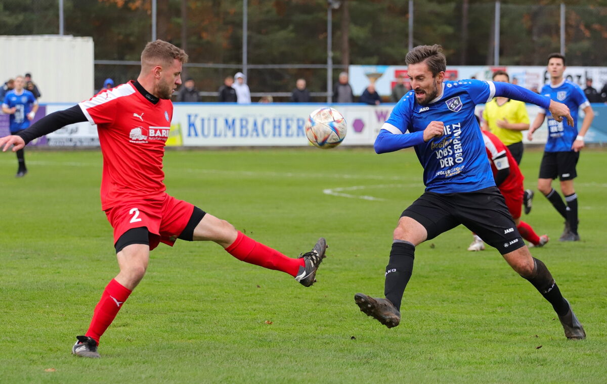 Schütze des 2:0: Stephan Herrmann (rechts). Foto: Rudi Walberer