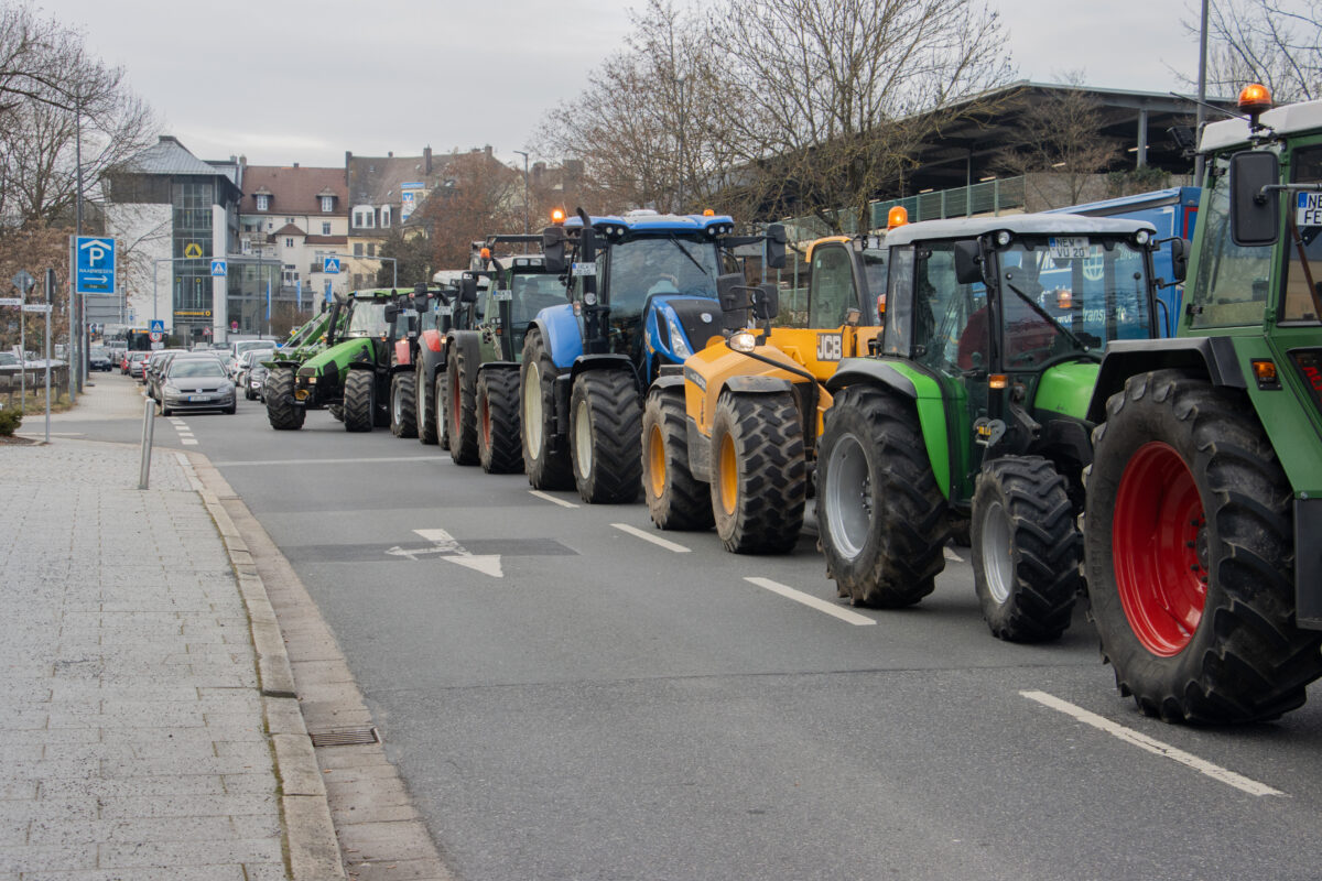 Großdemo der Landwirte am Weidener Parkplatz an der Naabwiesen. Foto: OberpfalzECHO/ Andrea Schreiber