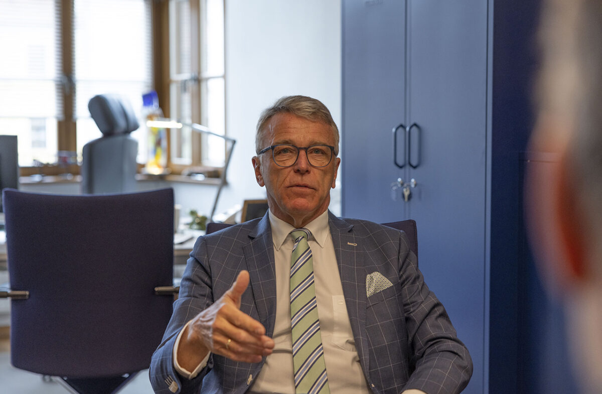 Bürgermeister Franz Stahl beim Interview mit OberpfalzECHO. Foto: David Trott