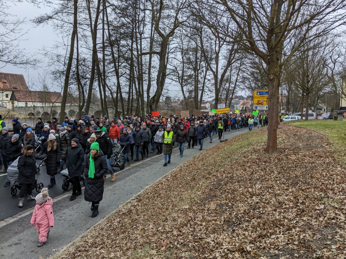 Demo in Tirschenreuth zur Strukturänderung Krankenhaus. Foto: Manfred Haberzeth