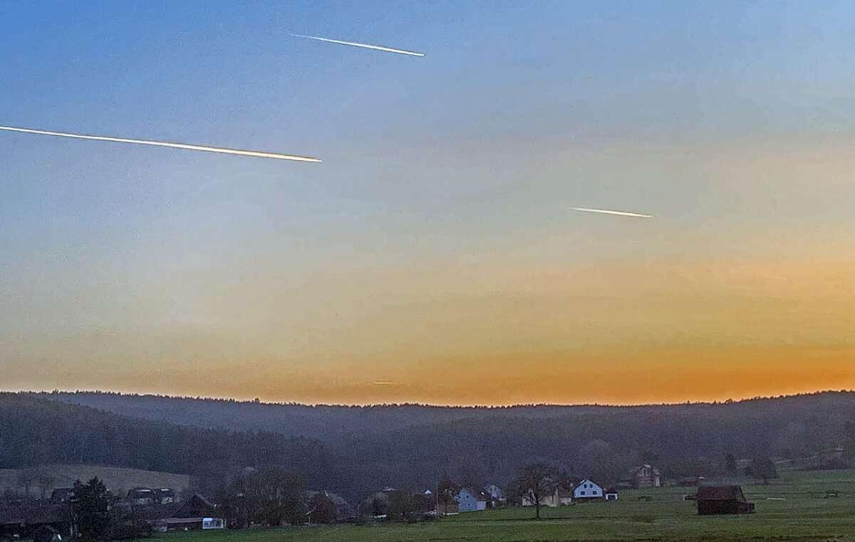 Der Abendhimmel über dem Schwarzachtal als Schauplatz rasender Weltraum-Partikel. Foto: Jürgen Herda