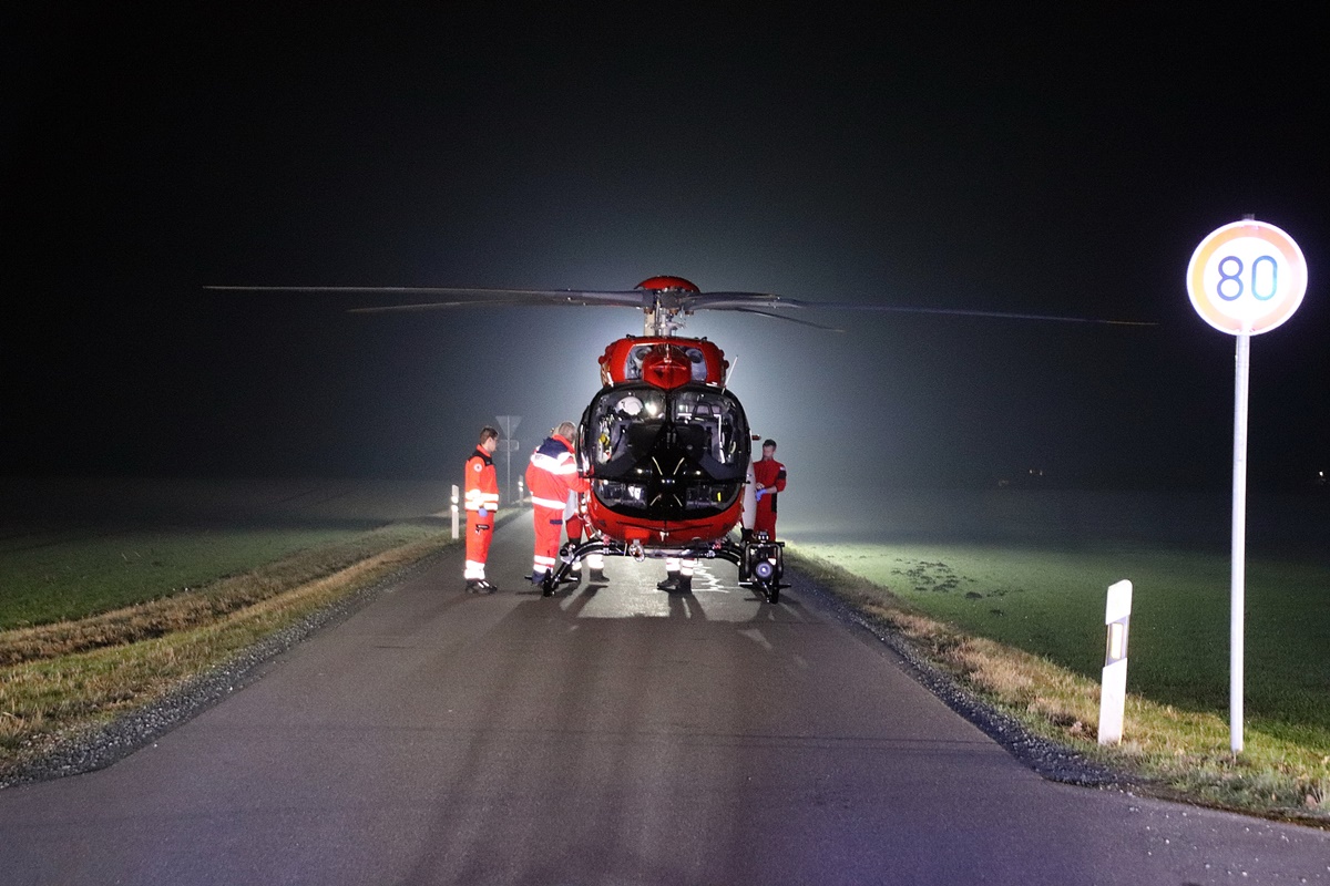 Der Rettungshubschrauber wurde zur Unfallstelle gerufen.  Foto: Jürgen Masching